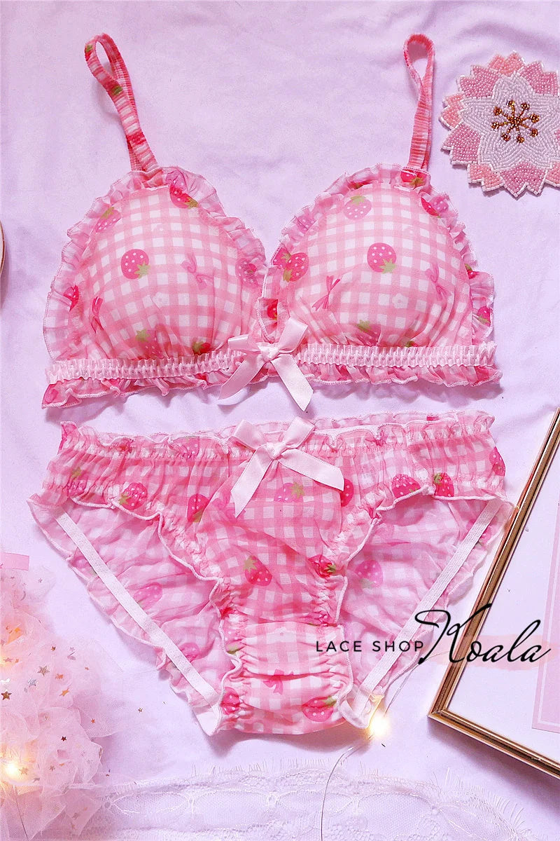 Cute Japanese Bras Briefs Underwear Set Lolita Girl Pink Plaid Flower Mesh Sexy Strawberry Print Bra & Panties Lingerie Set