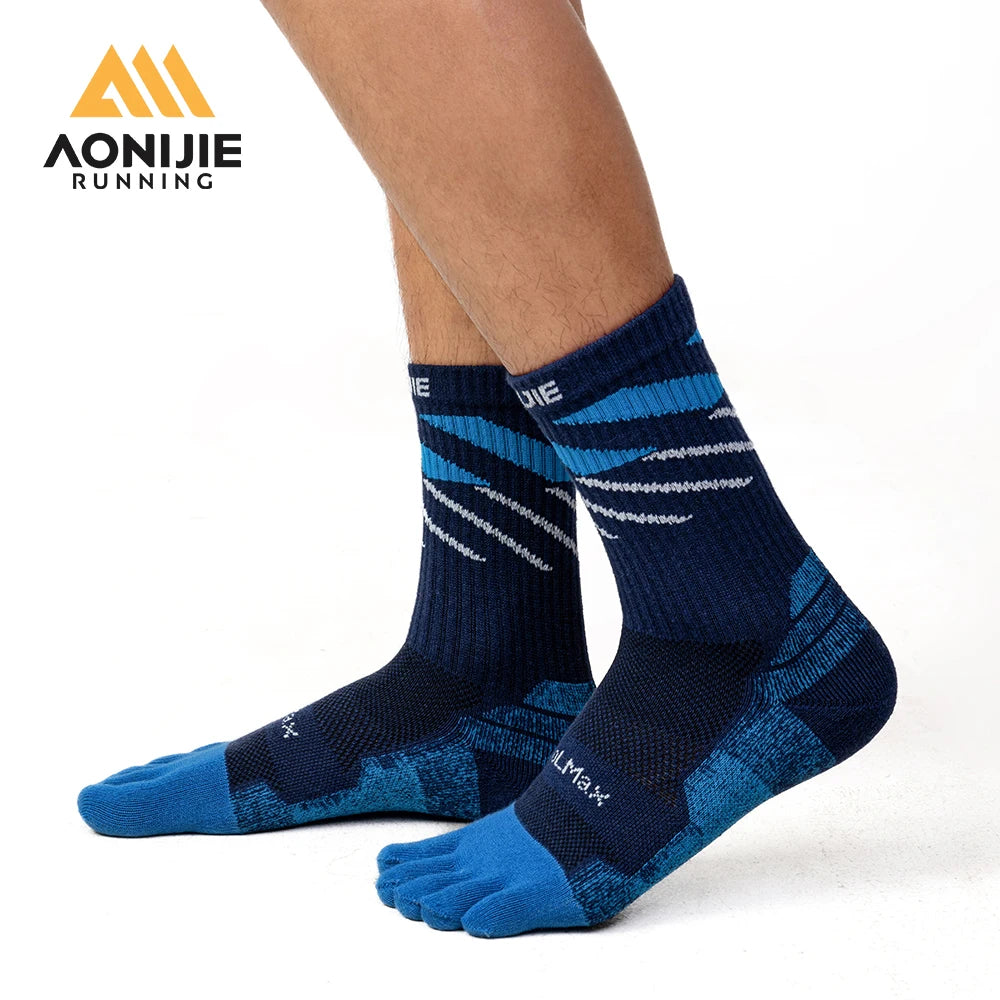 AONIJIE E4846 Sports Long Five-finger Socks Warm and Breathable Terry Socks Suitable for Mountaineering and Cross-country Hiking Main image