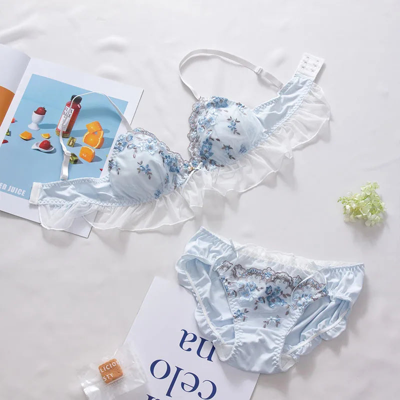 Female embroidered bow lingerie briefs set Japanese sweet bra set triangle cup without steel ring bra student underwear