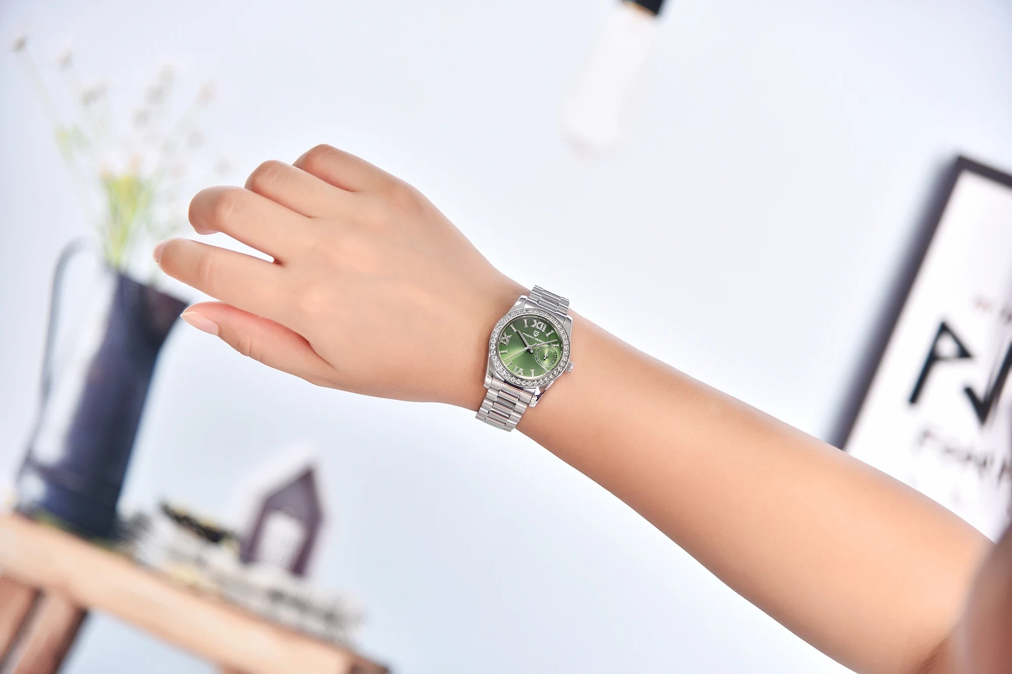 PAGANI DESIGN 2026 New 32MM Women's Wristwatch Elegant Luxury Quartz Watch For Women Fashion Waterproof Watches Sapphire Clock