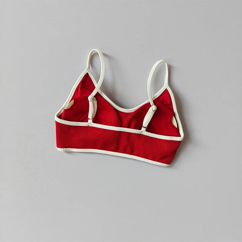 2PCS Yoga Suit Seamless with Chest Pad Tight Sports Bras and High Waist Shorts Outside Wear Running Exercise Fitness Yoga Set