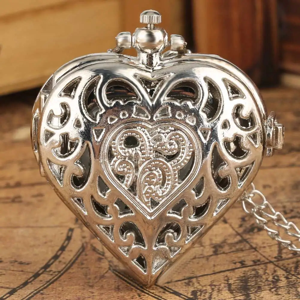 Stylish romantic heart-shaped diamond quartz women's necklace pocket watch souvenir gift for girls Image principale du produit