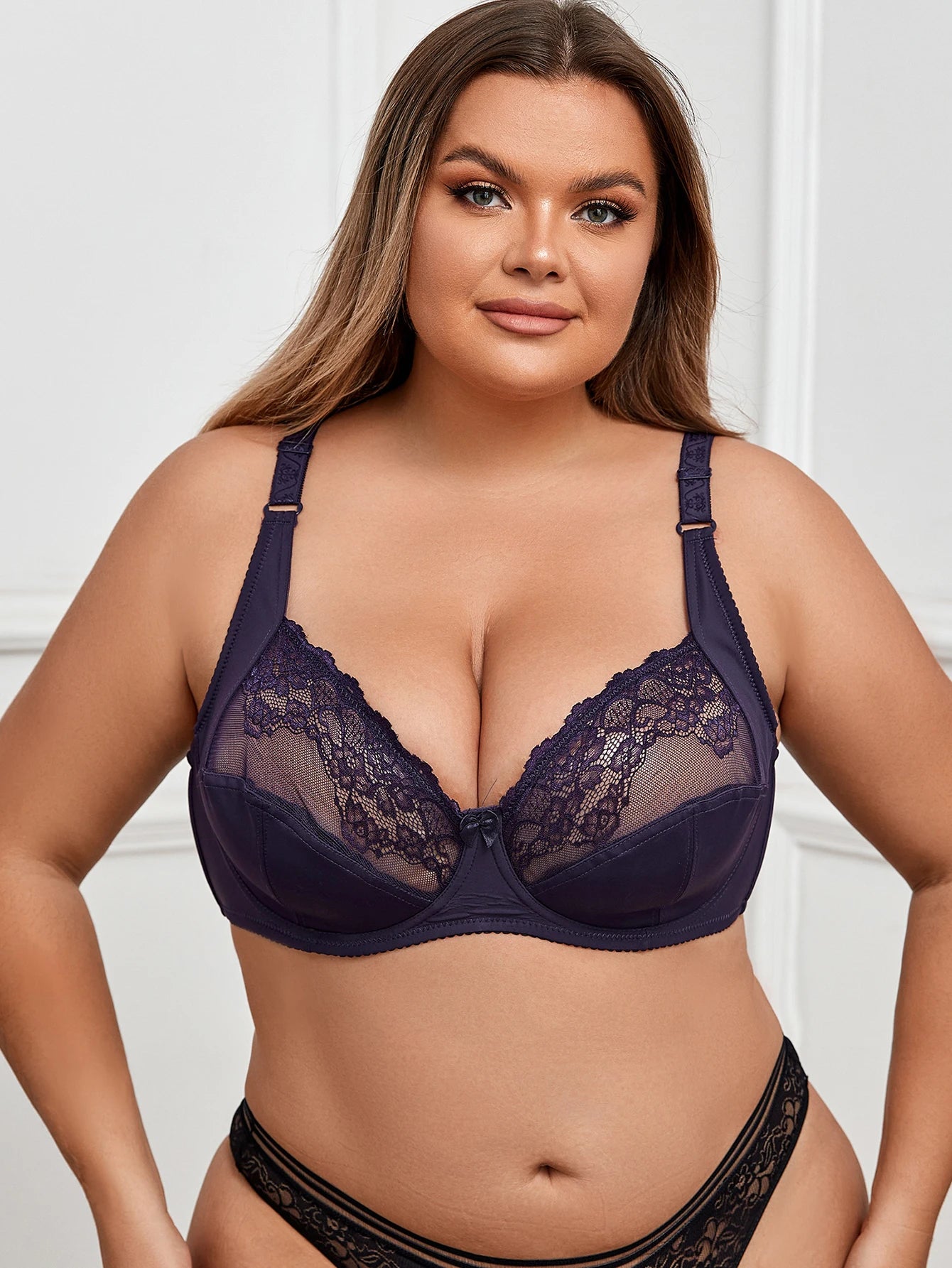 New Plus Size Bras for Women Underwear Super Thin Sexy Lace Brassiere Image principale du produit