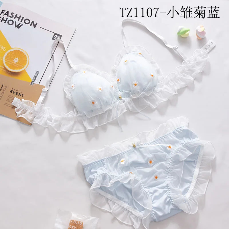 Female embroidered bow lingerie briefs set Japanese sweet bra set triangle cup without steel ring bra student underwear