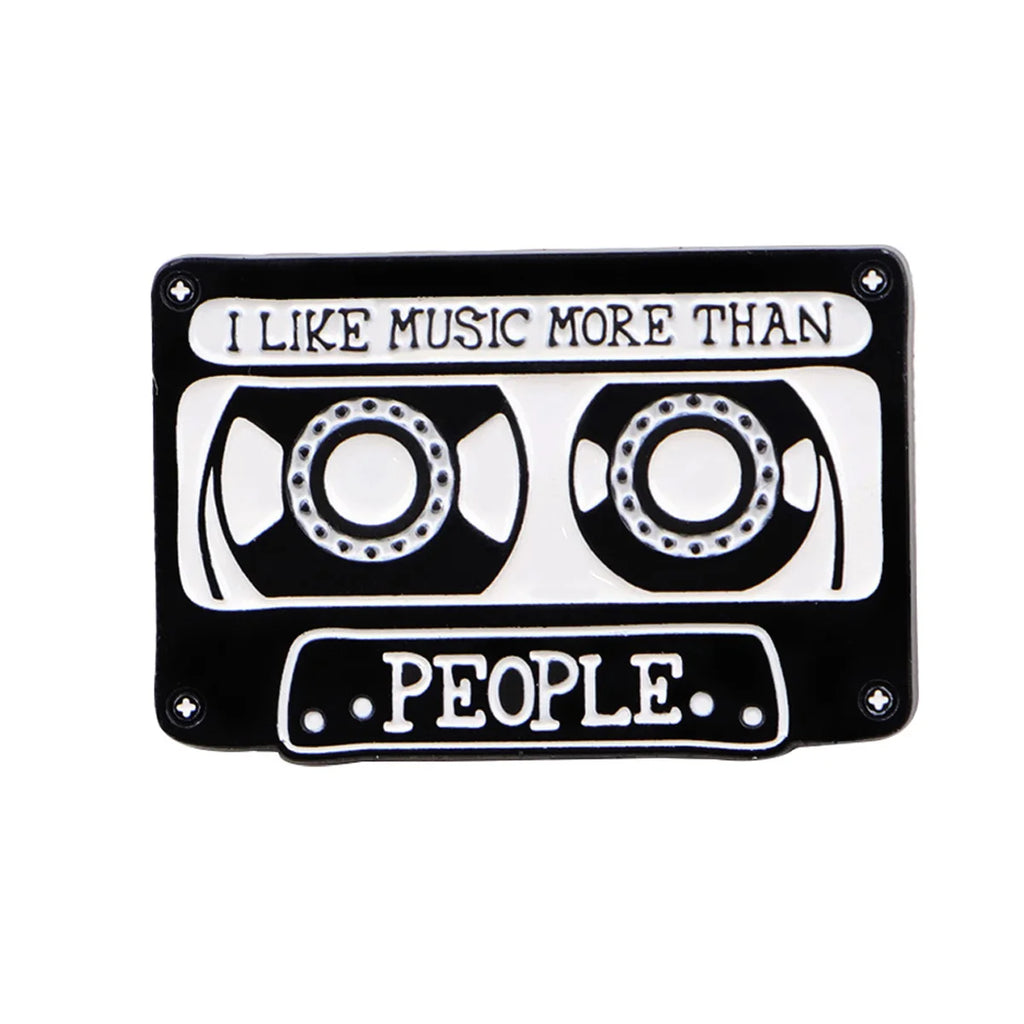 Retro 80s 90s Enamel Pins Vintage Cassette Tape Brooches Old School Lapel Pins for Backpacks Jewelry Gift For Friends